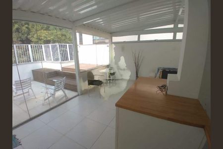 Apartamento à venda com 110m², 2 quartos e 1 vaga