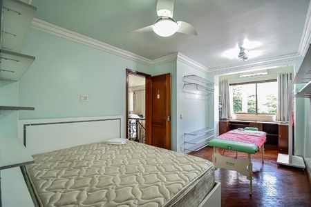 Casa à venda com 200m², 4 quartos e 1 vaga