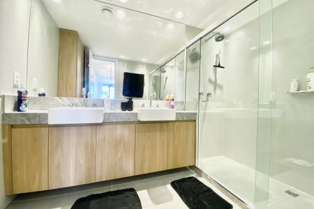 Apartamento à venda com 139m², 2 quartos e 1 vagaBanheiro Suíte 2