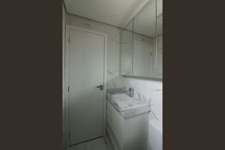 Apartamento à venda com 70m², 2 quartos e 2 vagasBanheiro da Suíte