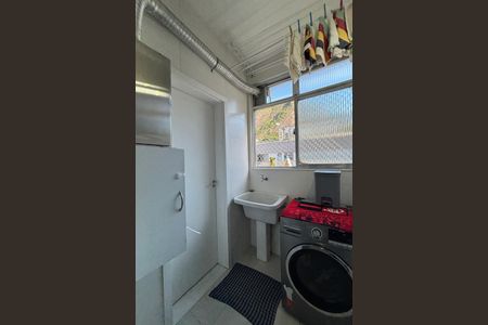 Apartamento à venda com 86m², 3 quartos e 3 vagas Apartamento à venda com 86m², 3 quartos e 3 vagasÁrea de Serviço