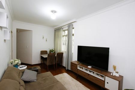 Sala de apartamento à venda com 3 quartos, 85m² em João Pinheiro, Belo Horizonte