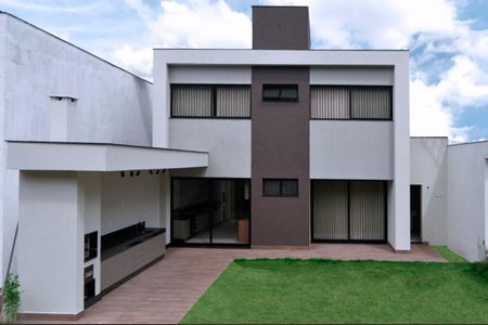 Casa de condomínio para alugar com 208m², 3 quartos e 2 vagas