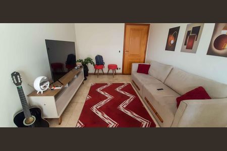 Apartamento à venda com 90m², 3 quartos e 2 vagasSala