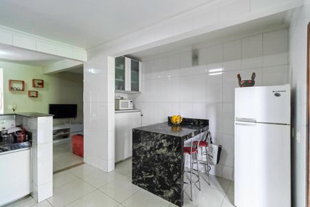 Casa à venda com 193m², 3 quartos e 3 vagasCozinha