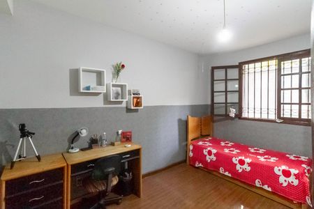 Casa à venda com 193m², 3 quartos e 3 vagasQuarto 1