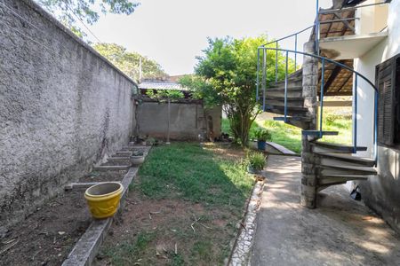 Casa à venda com 193m², 3 quartos e 3 vagasQuintal