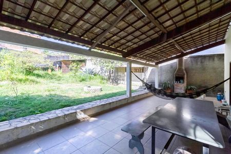 Casa à venda com 193m², 3 quartos e 3 vagasÁrea Externa