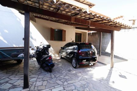 Casa à venda com 193m², 3 quartos e 3 vagasGaragem
