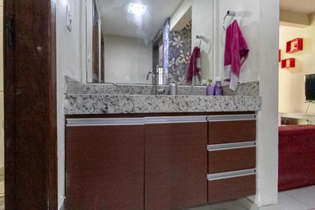 Casa à venda com 193m², 3 quartos e 3 vagasBanheiro Social