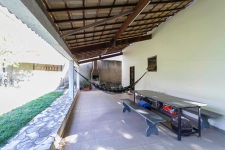 Casa à venda com 193m², 3 quartos e 3 vagasÁrea Externa