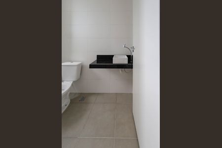 Apartamento à venda com 55m², 2 quartos e 2 vagasBanheiro da Suíte