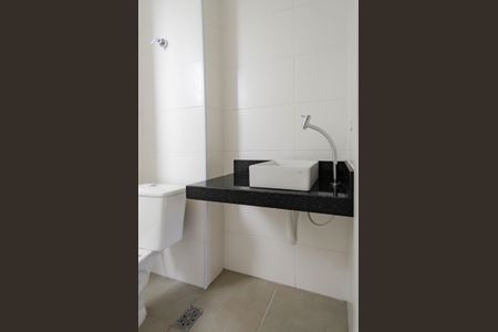 Apartamento à venda com 55m², 2 quartos e 2 vagasBanheiro Social