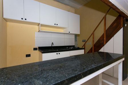 Cozinha de casa de condomínio para alugar com 1 quarto, 22m² em Penha de França, São Paulo