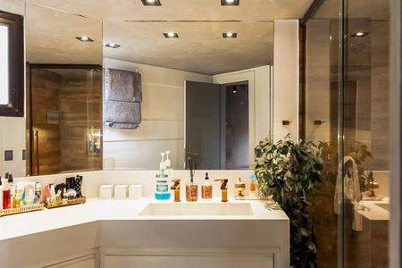 Apartamento à venda com 130m², 3 quartos e 2 vagasBanheiro da Suíte