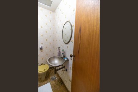 Apartamento à venda com 184m², 4 quartos e 1 vagaLavabo