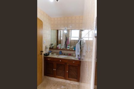 Apartamento à venda com 184m², 4 quartos e 1 vagaBanheiro da Suíte