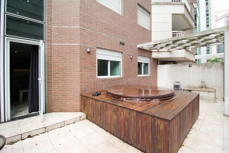 Apartamento para alugar com 102m², 2 quartos e 1 vagaVaranda