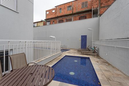 Apartamento à venda com 58m², 3 quartos e 1 vaga Apartamento à venda com 58m², 3 quartos e 1 vagaÁrea comum - Piscina