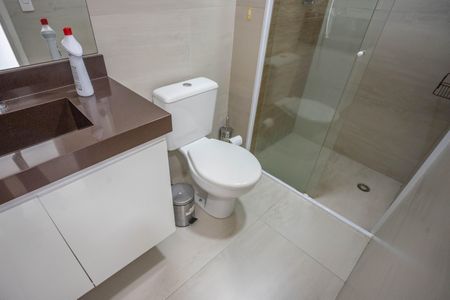 Apartamento à venda com 58m², 3 quartos e 1 vaga Apartamento à venda com 58m², 3 quartos e 1 vagaBanheiro