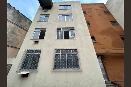 Apartamento para alugar com 49m², 2 quartos e 1 vagaFachada + plaquinha