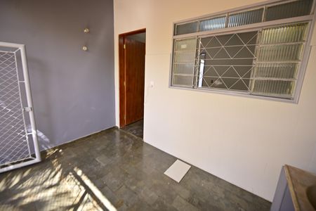 Casa para alugar com 324m², 3 quartos e 1 vagaÁrea de Serviço