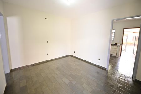 Sala de casa para alugar com 3 quartos, 324m² em Setor Bueno, Goiânia