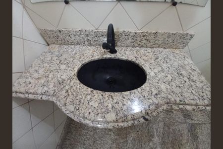 Casa para alugar com 37m², 1 quarto e 1 vagaBanheiro