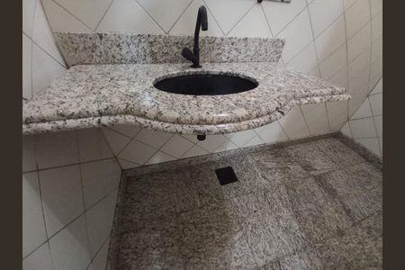 Casa para alugar com 37m², 1 quarto e 1 vagaBanheiro