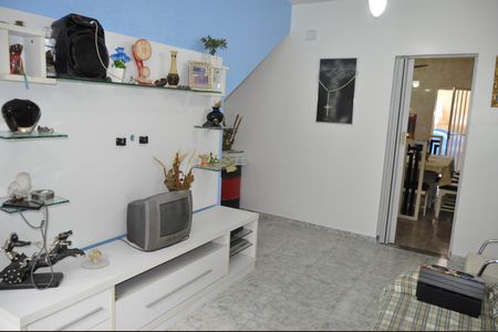 Casa de condomínio à venda com 100m², 2 quartos e 1 vagaSala