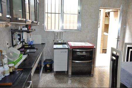 Casa de condomínio à venda com 100m², 2 quartos e 1 vagaCozinha