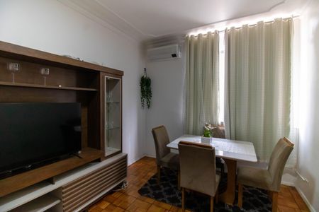Apartamento à venda com 75m², 2 quartos e 1 vaga Apartamento à venda com 75m², 2 quartos e 1 vagaSala