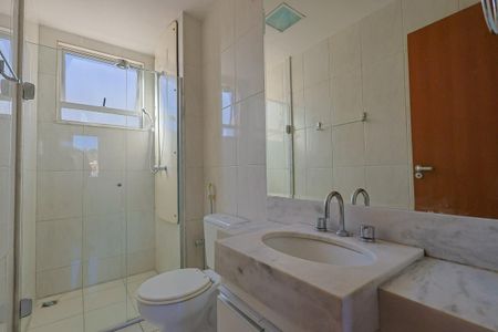 Apartamento à venda com 260m², 4 quartos e 4 vagasBanheiro