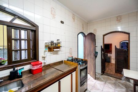 Casa à venda com 286m², 2 quartos e 8 vagas Casa à venda com 286m², 2 quartos e 8 vagasCozinha