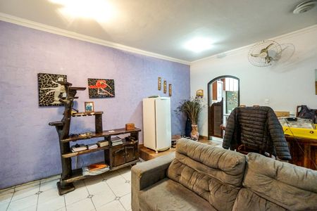 Casa à venda com 286m², 2 quartos e 8 vagas Casa à venda com 286m², 2 quartos e 8 vagasSala