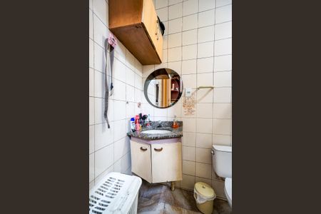 Casa à venda com 286m², 2 quartos e 8 vagas Casa à venda com 286m², 2 quartos e 8 vagasBanheiro social