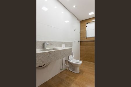 Casa de condomínio à venda com 200m², 4 quartos e 4 vagasBanheiro Social