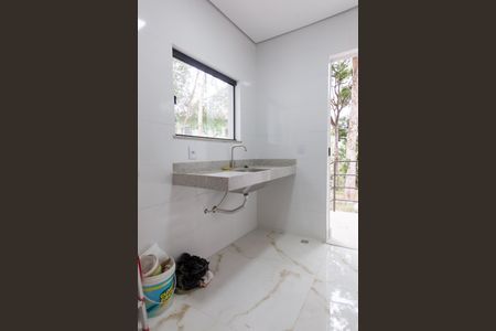 Casa de condomínio à venda com 200m², 4 quartos e 4 vagasÁrea de Serviço