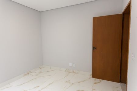 Casa de condomínio à venda com 200m², 4 quartos e 4 vagasQuarto 1