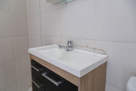 Casa à venda com 104m², 3 quartos e 4 vagasBanheiro