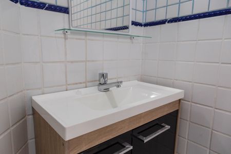 Casa à venda com 104m², 3 quartos e 4 vagasLavabo