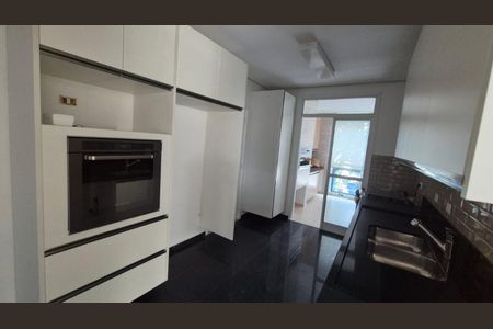 Apartamento à venda com 274m², 4 quartos e 4 vagasFoto 14