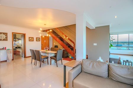 Apartamento para alugar com 295m², 3 quartos e 3 vagasSala