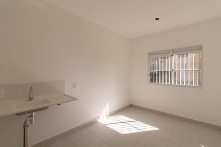 Apartamento para alugar com 32m², 2 quartos e sem vaga Apartamento para alugar com 32m², 2 quartos e sem vagaSala/Cozinha