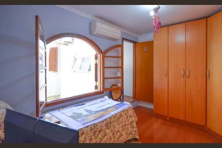 Casa à venda com 150m², 3 quartos e 2 vagas