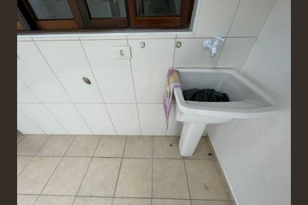 Casa de condomínio à venda com 112m², 2 quartos e 2 vagas Casa de condomínio à venda com 112m², 2 quartos e 2 vagasÁrea de Serviço