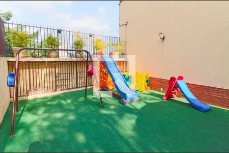 Casa de condomínio à venda com 112m², 2 quartos e 2 vagas Casa de condomínio à venda com 112m², 2 quartos e 2 vagasÁrea comum - Playground