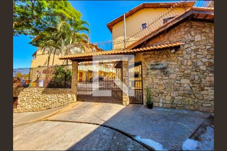 Casa de condomínio à venda com 112m², 2 quartos e 2 vagas Casa de condomínio à venda com 112m², 2 quartos e 2 vagasFachada e portaria