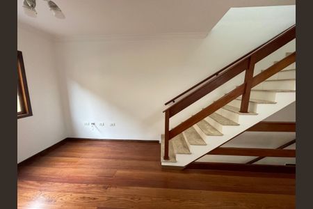 Casa de condomínio à venda com 112m², 2 quartos e 2 vagas Casa de condomínio à venda com 112m², 2 quartos e 2 vagasSala