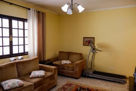 Casa à venda com 125m², 1 quarto e 3 vagas Casa à venda com 125m², 1 quarto e 3 vagasSala